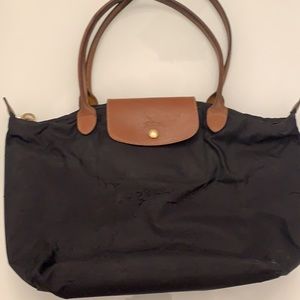 Le pilage bag well worn